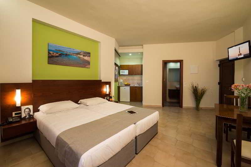 スーペリアスタジオ, Oscar Suites & Village