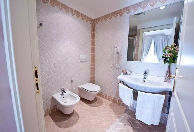 اتاق استاندارد با چشم‌انداز, Ostuni Palace   Hotel Bistrot & Spa