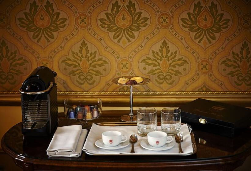 سوئیت جونیور با چشم‌انداز, Palazzo Paruta & Wellness Suites