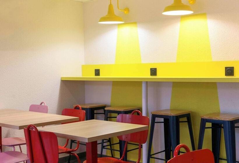 标准间, Première Classe Aéroport Marseille