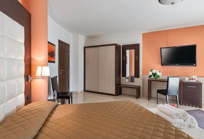 جناح, B&b Hotel Settimo Torinese