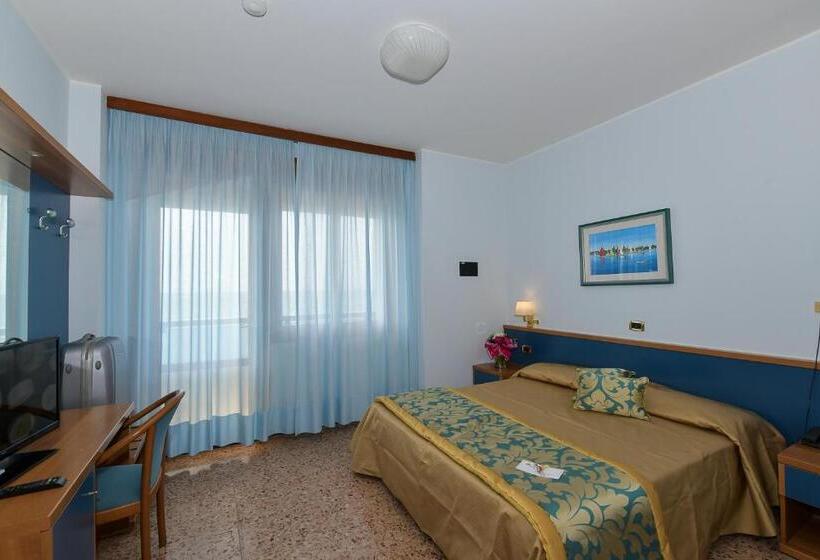Quarto Estandar Vista Mar com Sacada, Souvenir