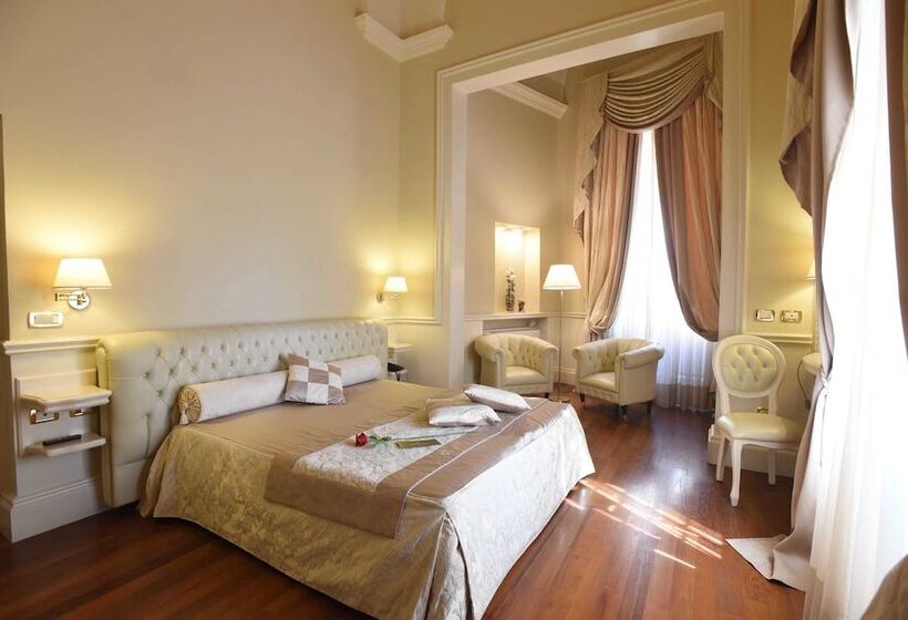 اتاق سوپریور با چشم‌انداز شهر, Suite Hotel Santa Chiara
