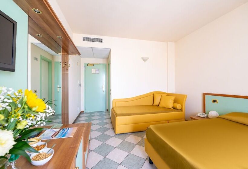 חדר סופריור לשלושה, Villa Elena