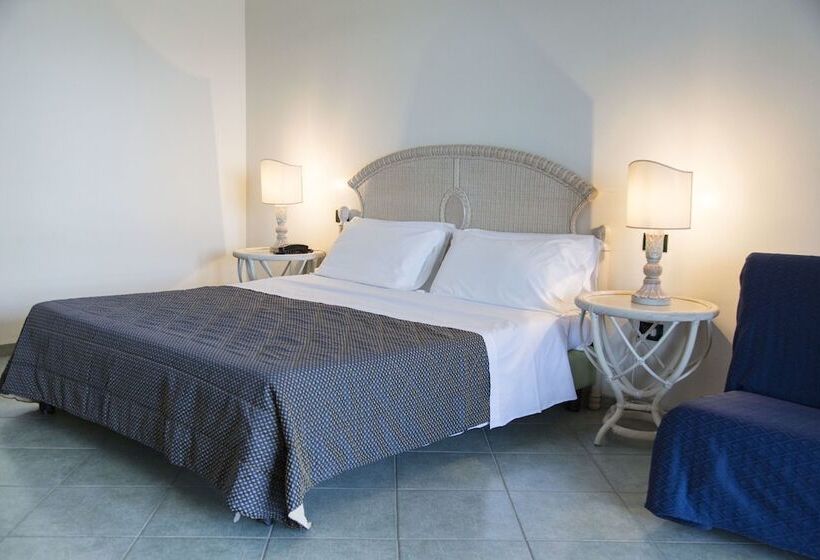 4인용 스탠다드 룸, Village Paradise