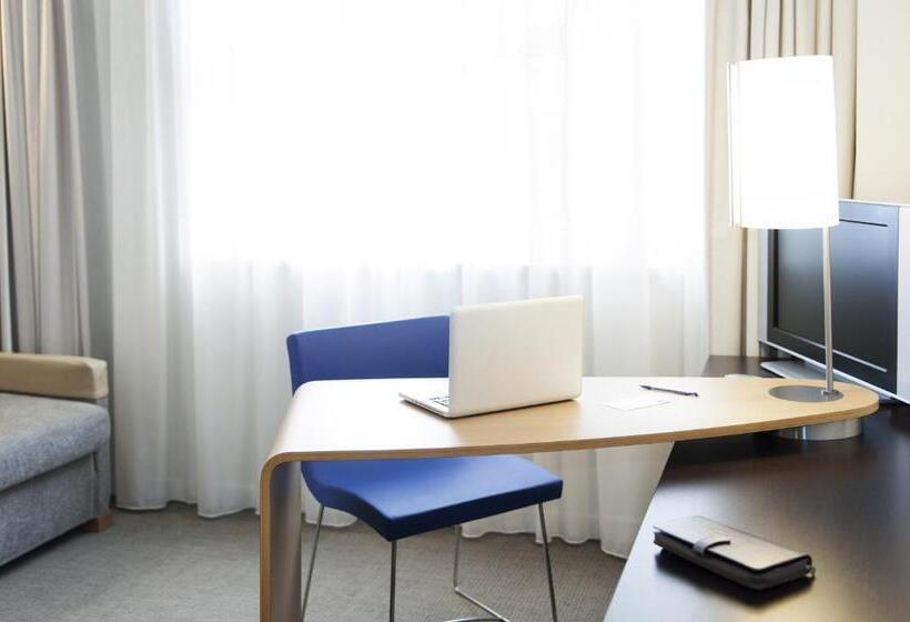 Трехместный Президентский, Novotel Marseille Vieux Port