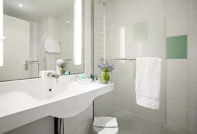 اتاق اجرایی سه نفره, Novotel Marseille Vieux Port