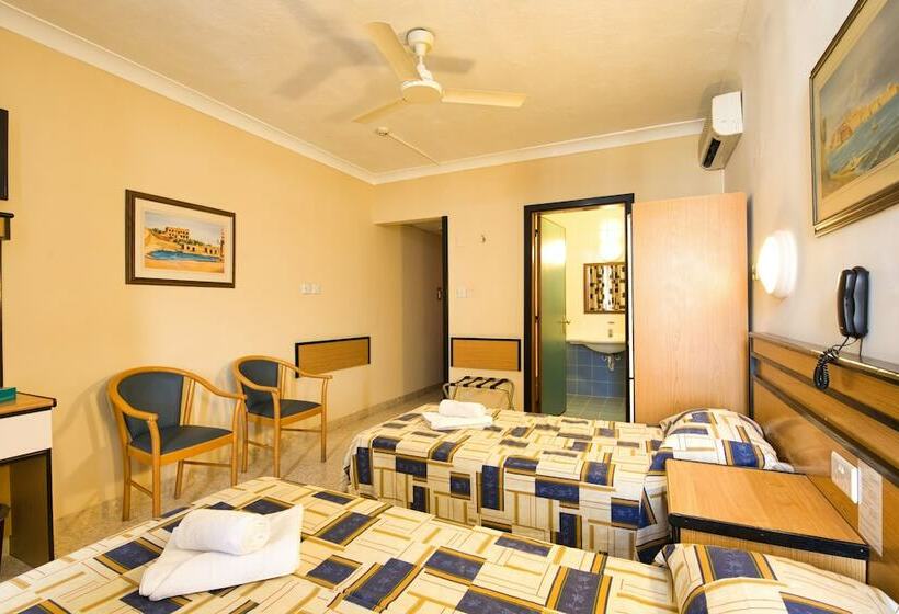 Standard Yhden Hengen Huone, The St. George’s Park