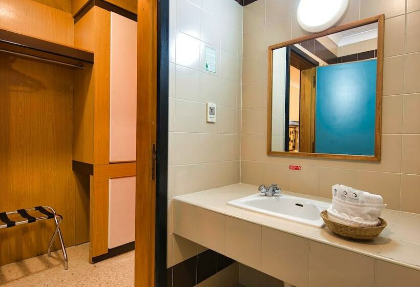 Standard Kolmen Hengen Huone Parveke, The St. George’s Park