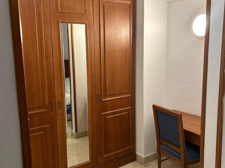 Standard Kolmen Hengen Huone Parveke, The St. George’s Park