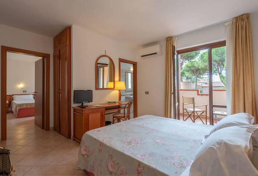 家庭房带园景, Ricci Hotel   Marina Di Grosseto