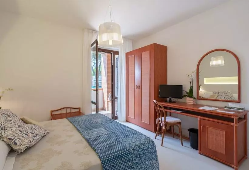 اتاق استاندارد با چشم‌انداز باغ, Ricci Hotel   Marina Di Grosseto