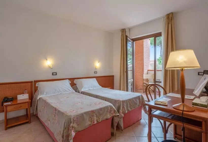 اتاق سوپریور با چشم‌انداز باغ, Ricci Hotel   Marina Di Grosseto
