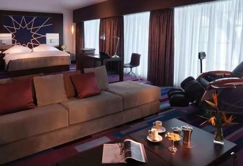 سوییت جونیور, Dubai International Hotel, Dubai Airport
