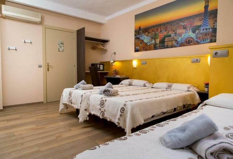 اتاق استاندارد سه نفره, Hostal Barcelona