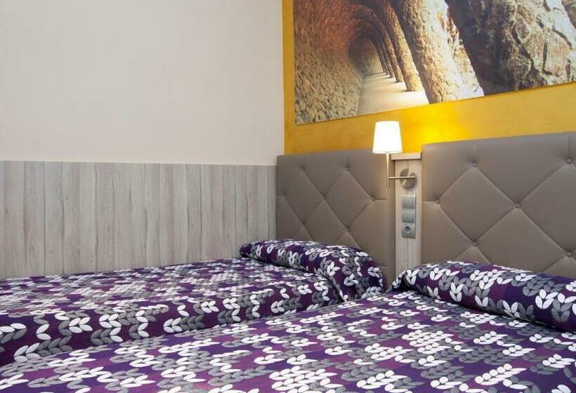 اتاق استاندارد, Hostal Barcelona
