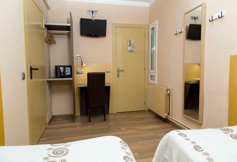 اتاق استاندارد, Hostal Barcelona
