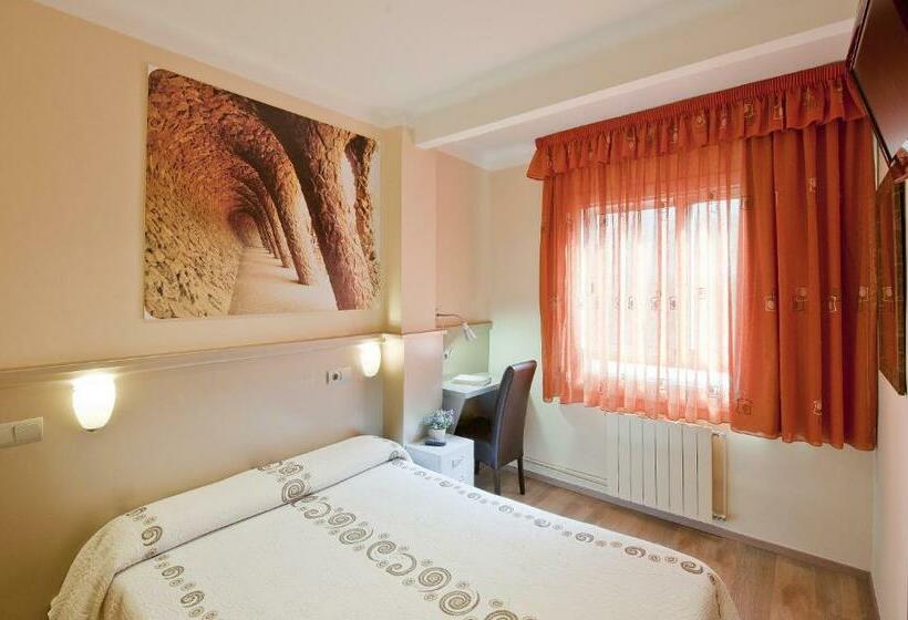 اتاق استاندارد, Hostal Barcelona