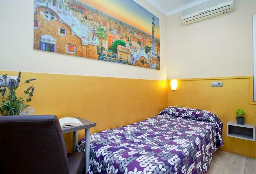 اتاق استاندارد یک نفره, Hostal Barcelona