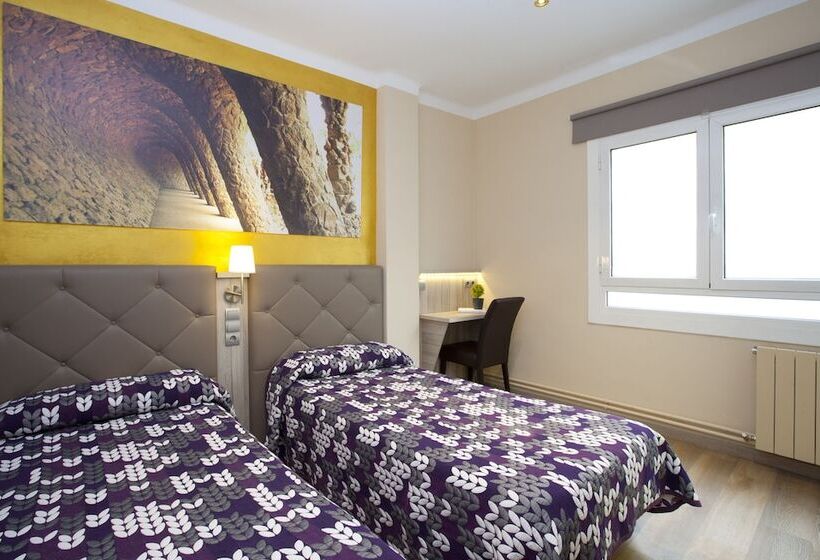 اتاق استاندارد, Hostal Barcelona