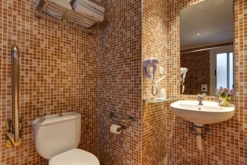 اتاق استاندارد, Hostal Barcelona