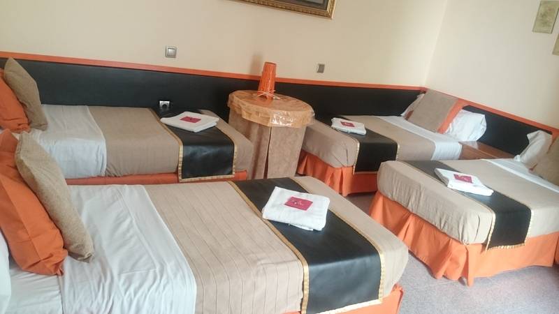 اتاق استاندارد چهار تخته, Ch Chelo