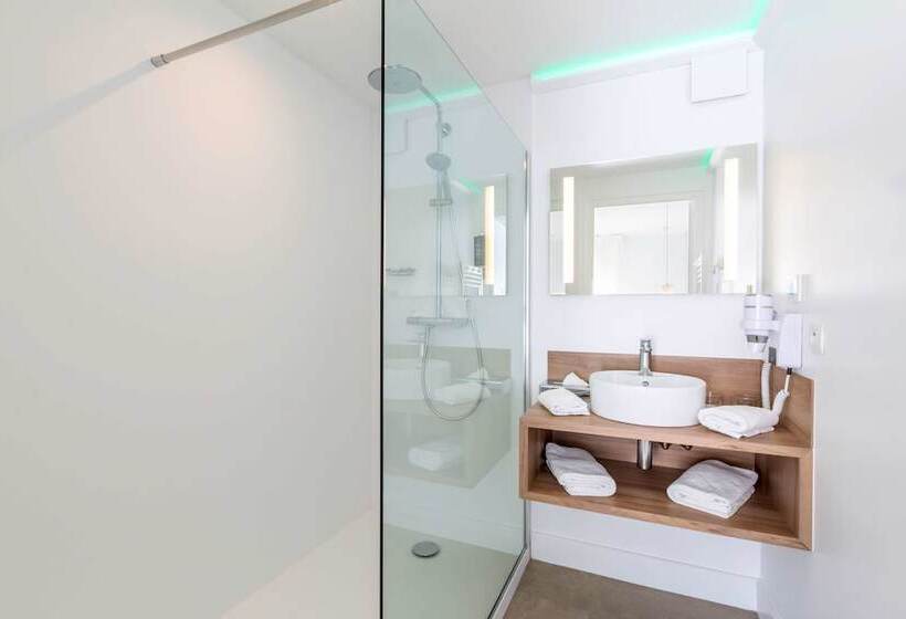 Номер Комфорт, Hôtel Kemaris