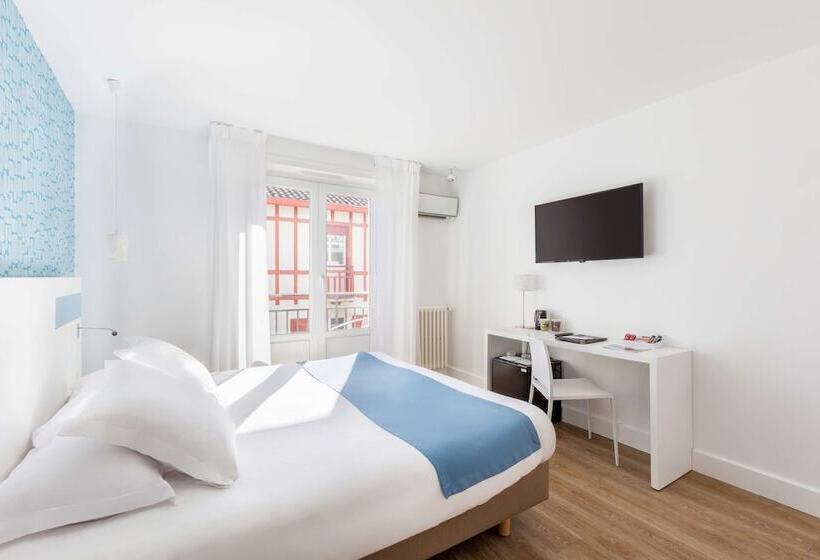 Номер Комфорт, Hôtel Kemaris