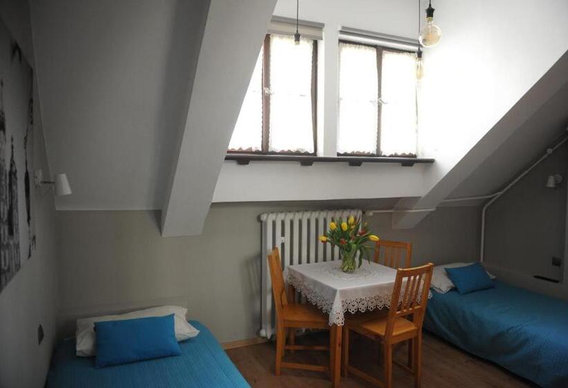 Номер Стандарт, Dom Casimi