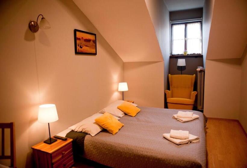 Номер Стандарт, Dom Casimi