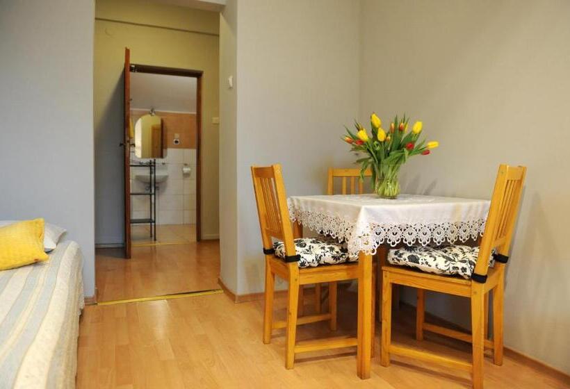 Номер Стандарт, Dom Casimi