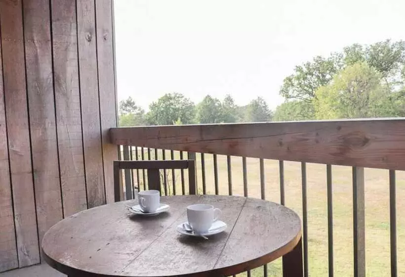 Standard-huone Näkymä, Domaine Du Normandoux, The Originals Relais
