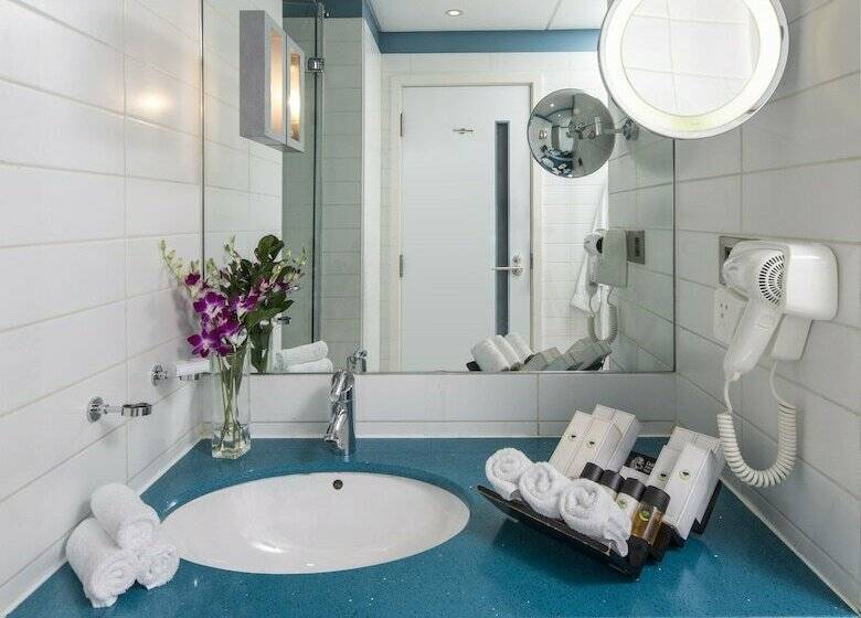 اتاق لوکس, Dubai International Hotel, Dubai Airport