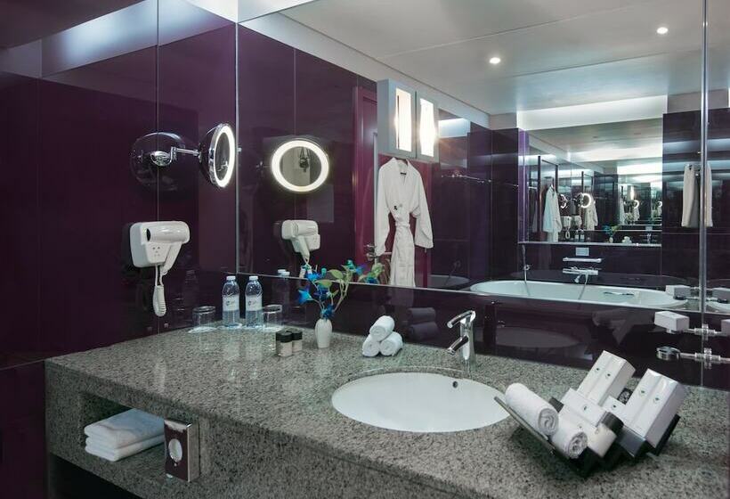 Номер Executive, Dubai International Hotel, Dubai Airport