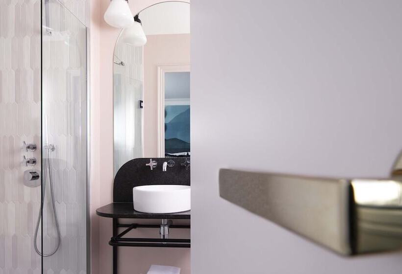 اتاق کلاسیک, Gramont