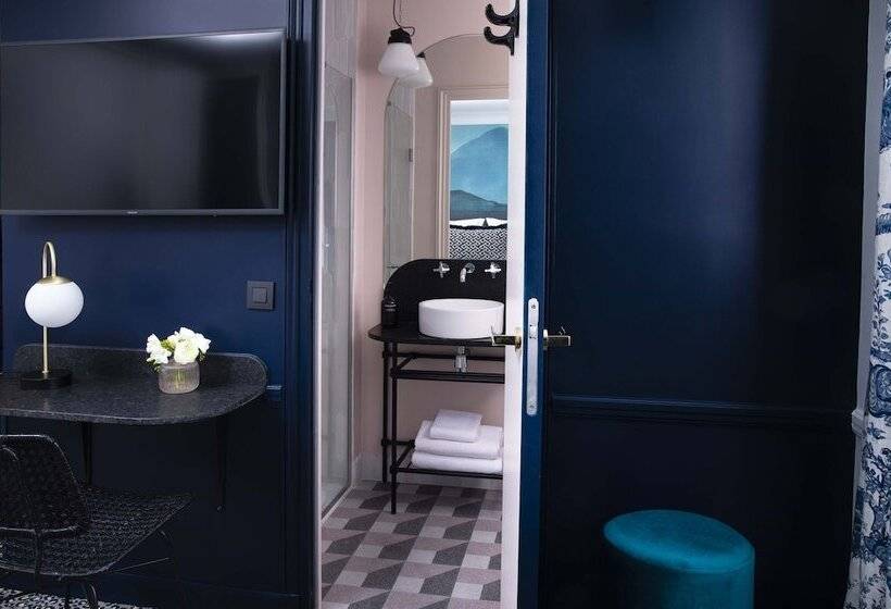 اتاق کلاسیک, Gramont