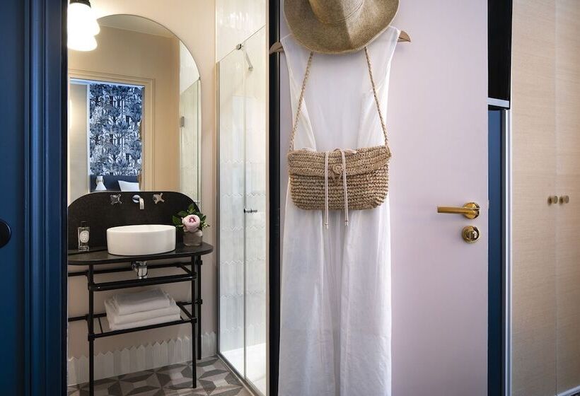 اتاق کلاسیک, Gramont