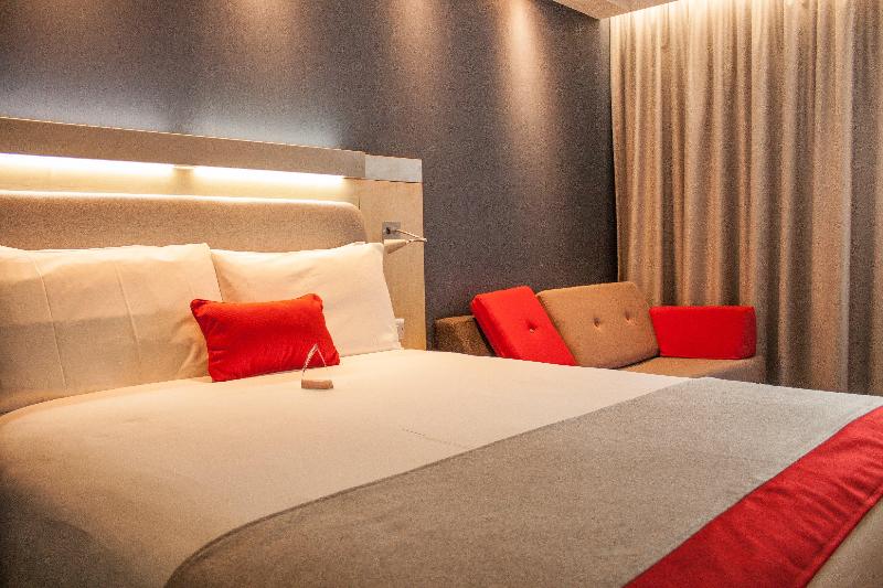Номер Стандарт Адаптированный для Инвалидов, Holiday Inn Express Slough By Ihg