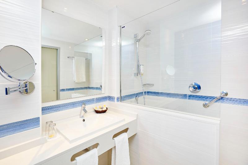 Номер Стандарт, Ibis Etampes