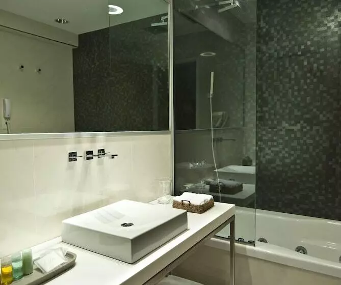اتاق کلاسیک, Ilum Experience Home