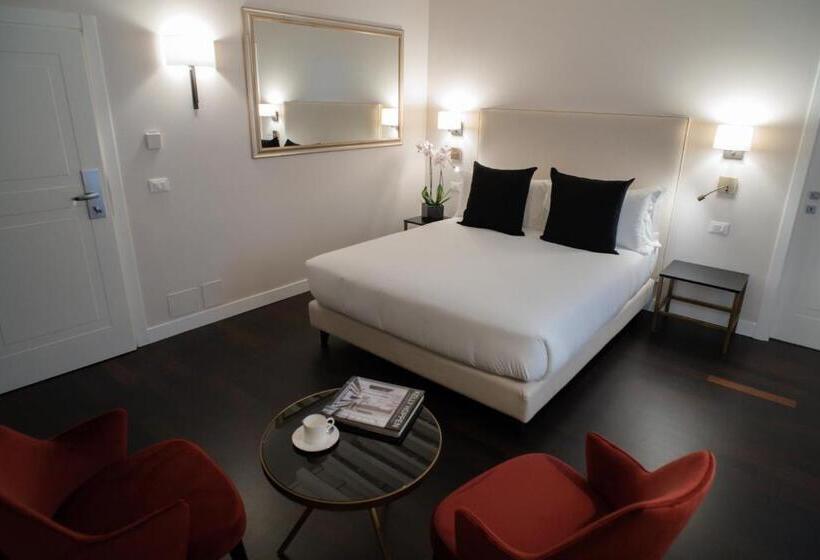 סוויטה קלאסית, Kame Hall