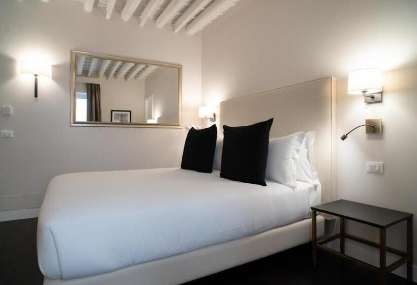 סוויטה קלאסית, Kame Hall