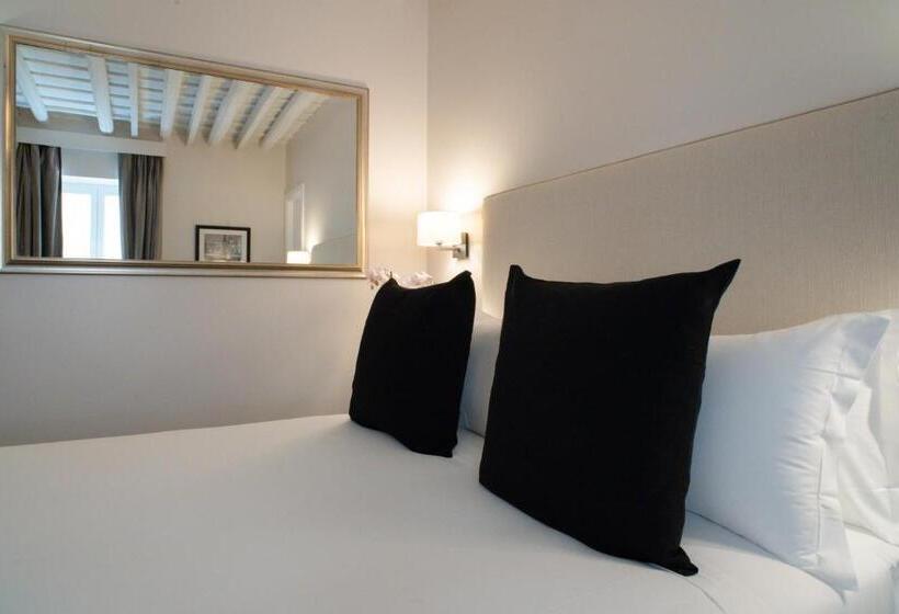 סוויטה קלאסית, Kame Hall