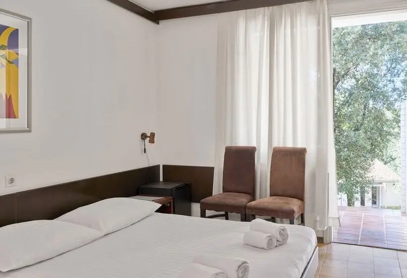 Quarto Triplo Standart, Koversada Rooms