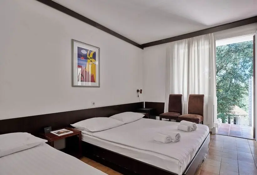 Quarto Triplo Standart, Koversada Rooms