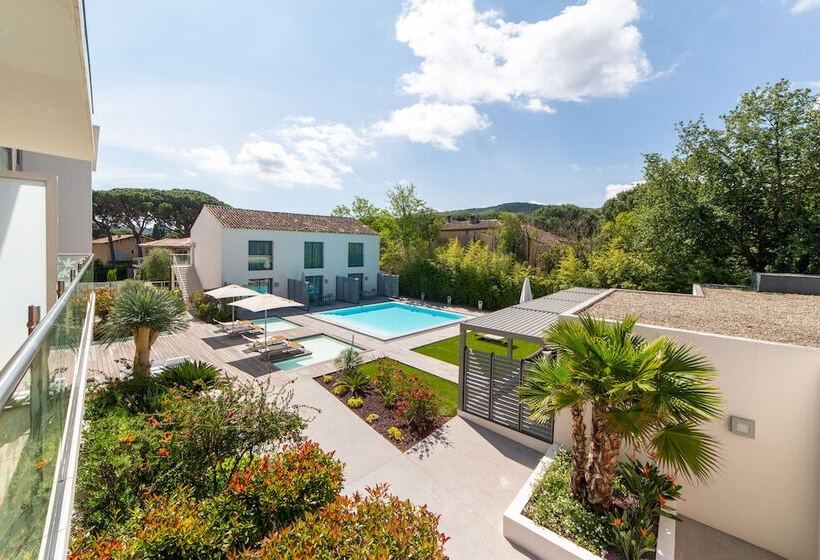 חדר דלוקס, Kube Saint Tropez