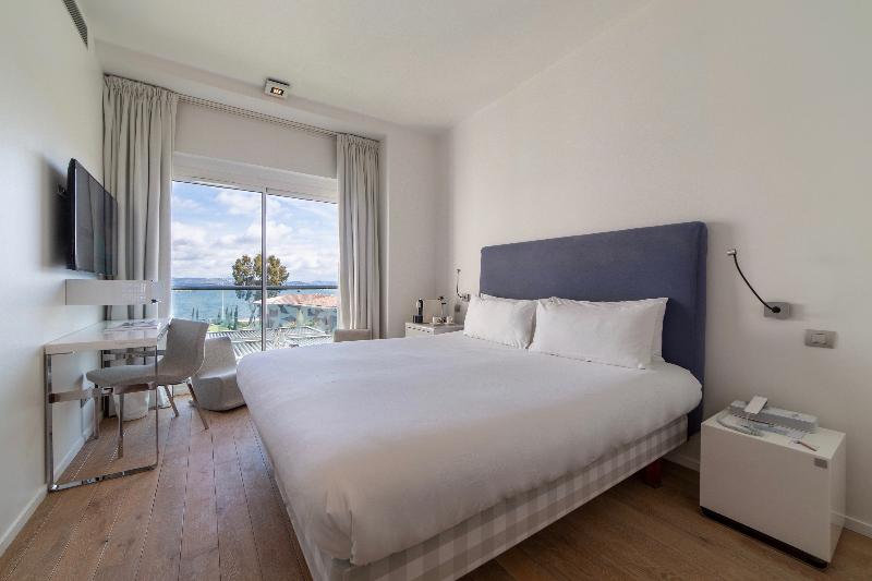 Классический Номер Вид на Море, Kube Saint Tropez