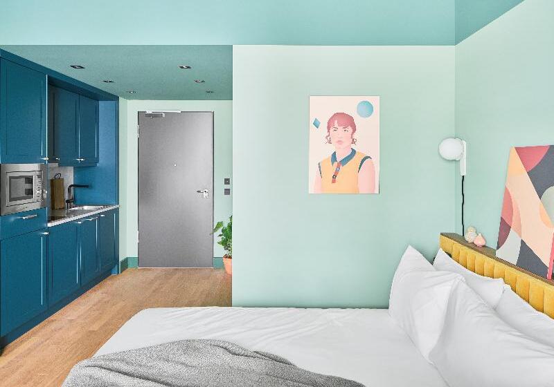 Номер Стандарт Трехместный, Kyriad Aix Les Milles Plan De Campagne