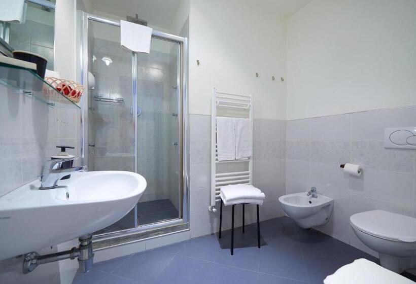 اتاق استاندارد چهار تخته, B&b La Residenza Dell Orafo