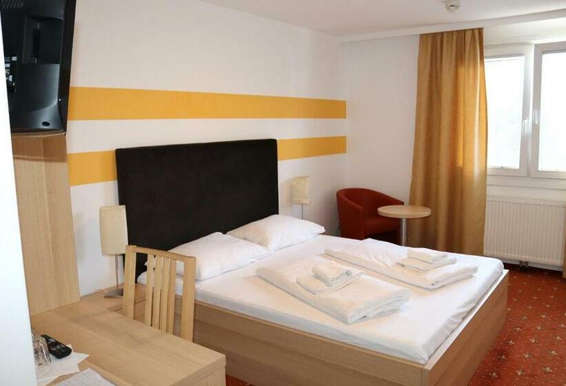 اتاق استاندارد, Lenas Donau